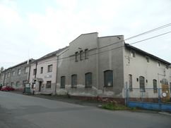 Továrna  v roce 2014